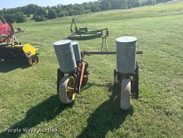 image for item DY3013 Dempster planter