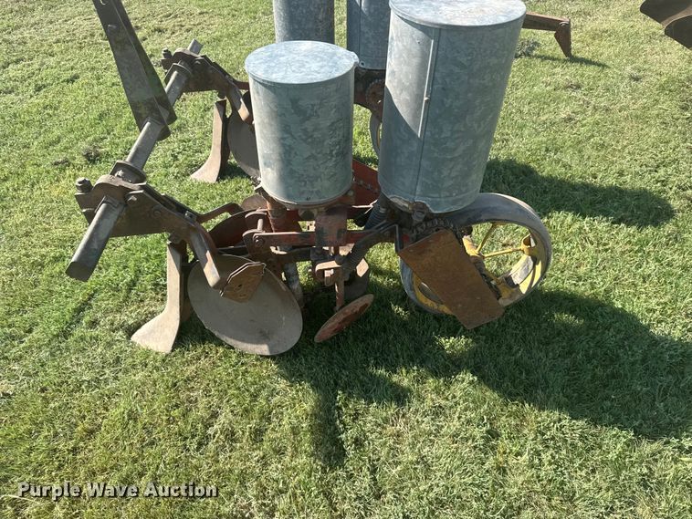 image for item DY3013 Dempster planter