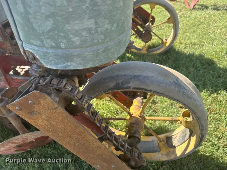 image for item DY3013 Dempster planter