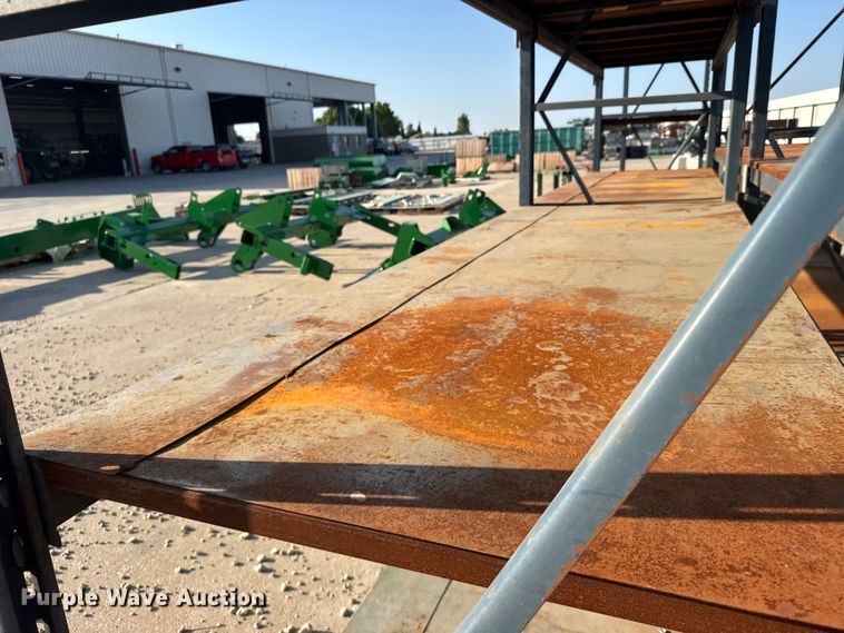 image for item DY3016 Approximately 9 sections of pallet racking