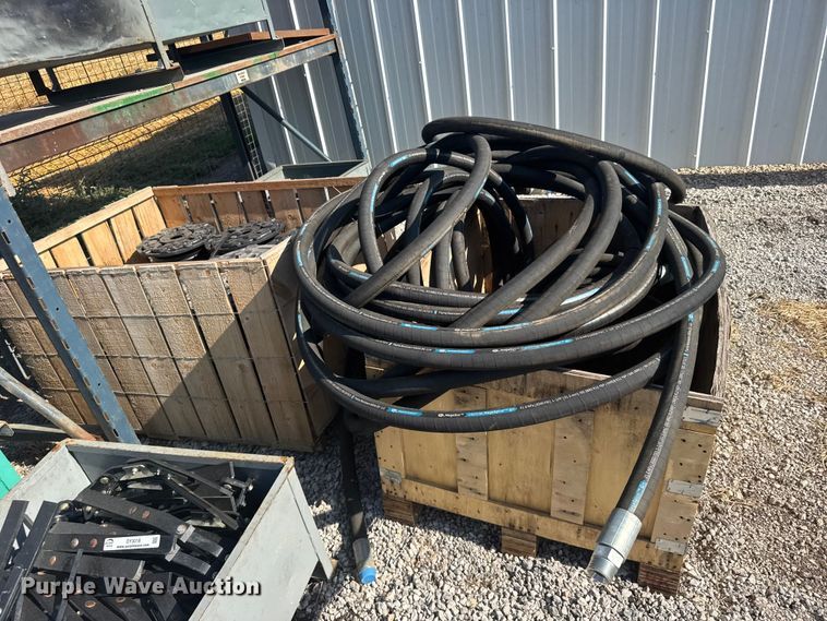 image for item DY3017 Hydraulic hose and fittings