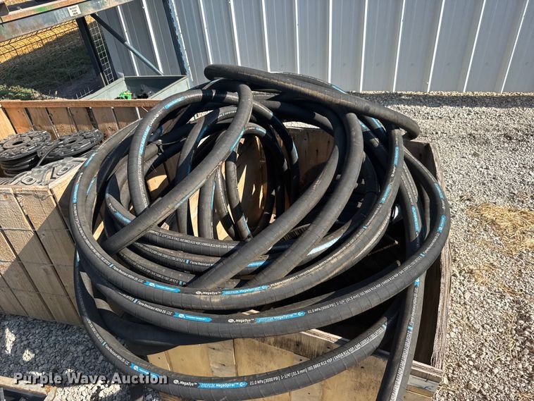 image for item DY3017 Hydraulic hose and fittings