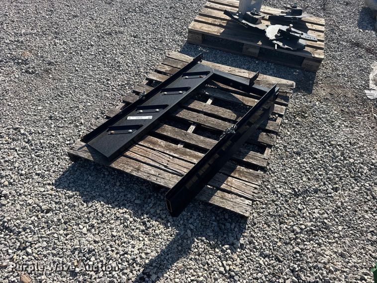 image for item DY3023 Massey Ferguson bale ramp