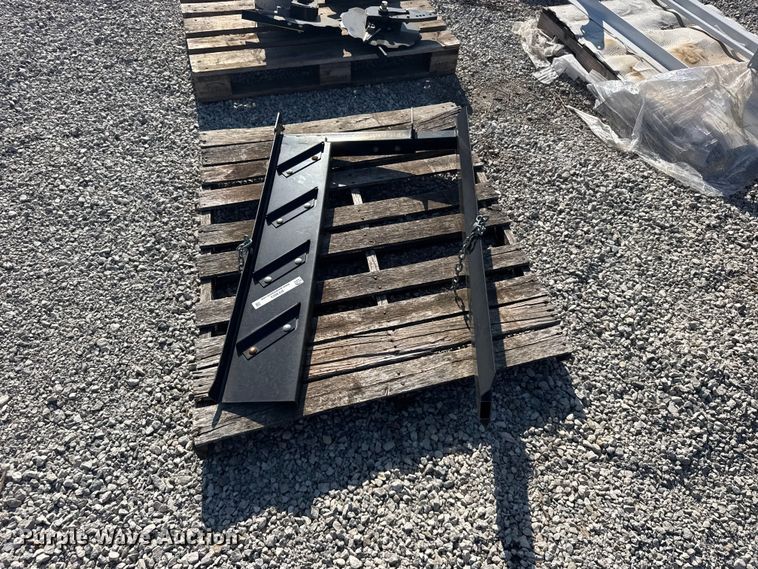 image for item DY3023 Massey Ferguson bale ramp