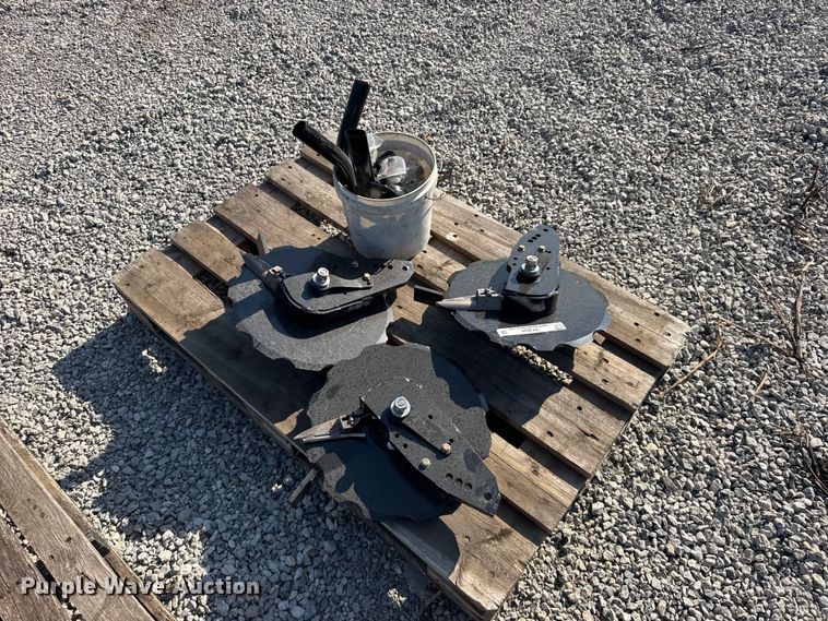 image for item DY3024 Planter parts