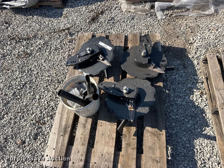 image for item DY3024 Planter parts