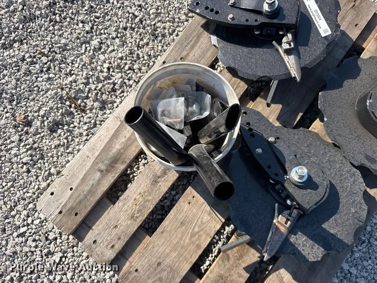 image for item DY3024 Planter parts