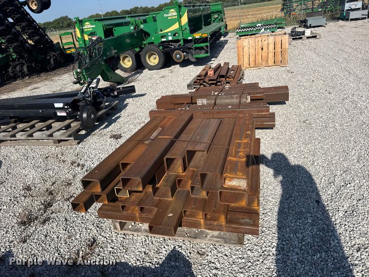 image for item DY3029 (3) pallets of various sized tubing