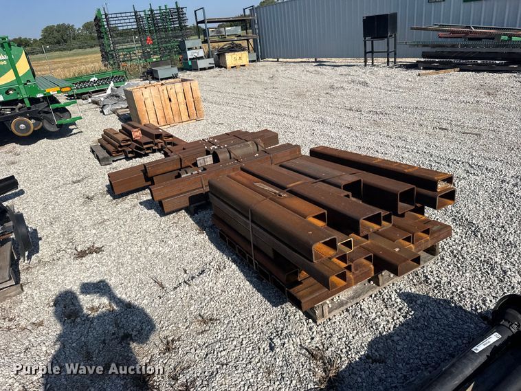image for item DY3029 (3) pallets of various sized tubing