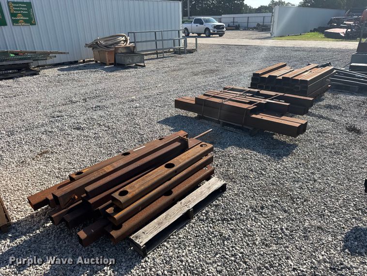 image for item DY3029 (3) pallets of various sized tubing