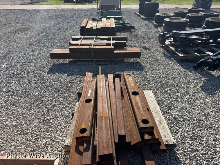 image for item DY3029 (3) pallets of various sized tubing
