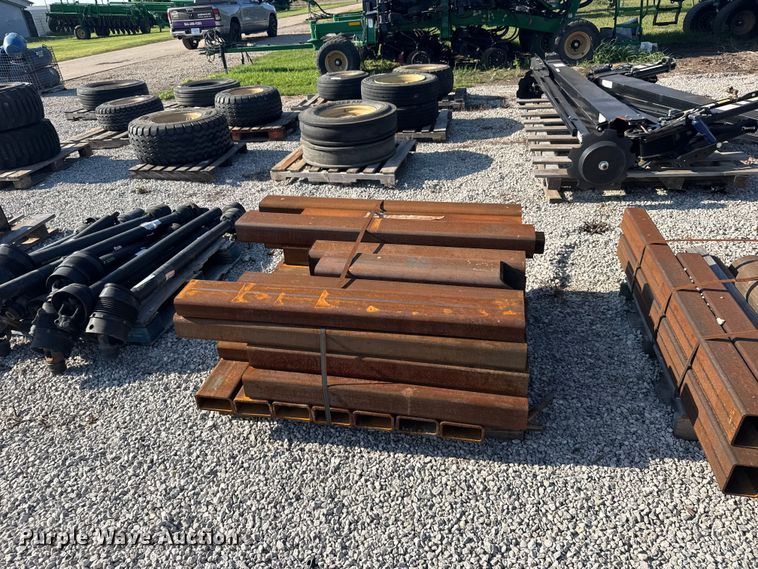 image for item DY3029 (3) pallets of various sized tubing