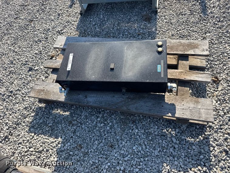 image for item DY3031 Hydraulic tank