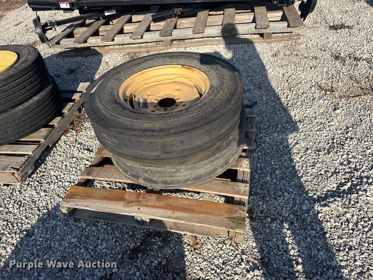 image for item DY3043 (2) SWT 7.50-20 tires and wheels 