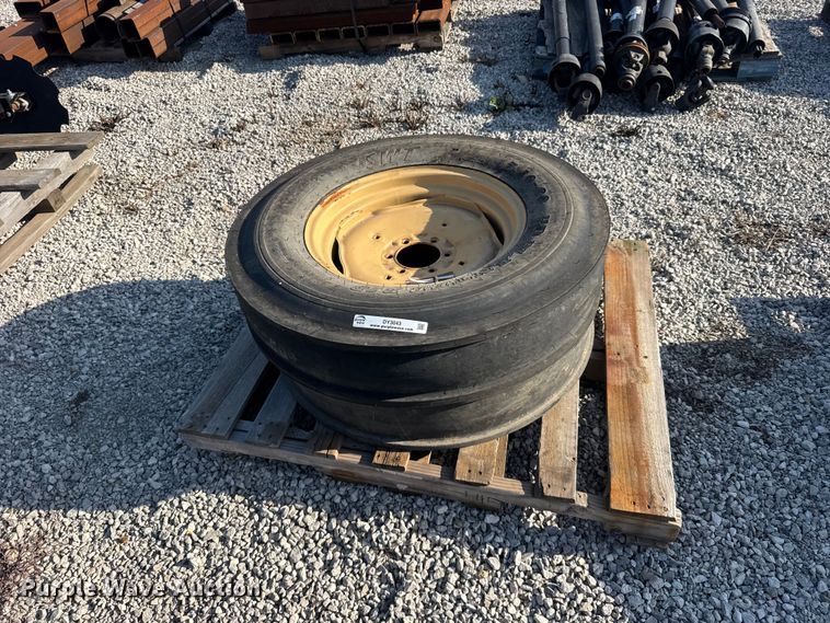 image for item DY3043 (2) SWT 7.50-20 tires and wheels 
