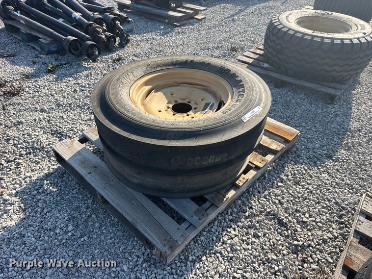 image for item DY3043 (2) SWT 7.50-20 tires and wheels 