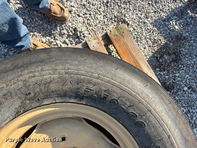 image for item DY3043 (2) SWT 7.50-20 tires and wheels 