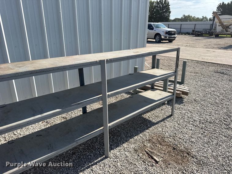 image for item DY3049 Metal shelf
