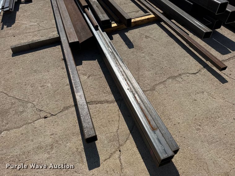 image for item DY3051 Box tubing