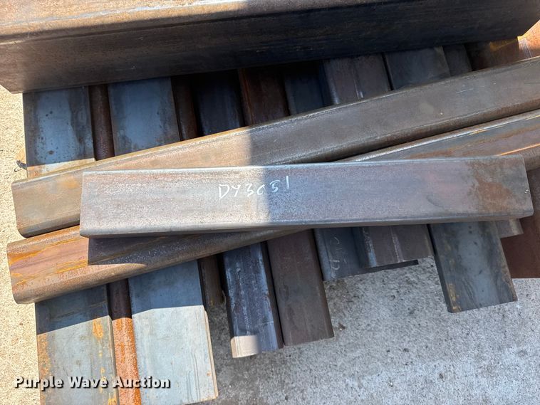 image for item DY3051 Box tubing
