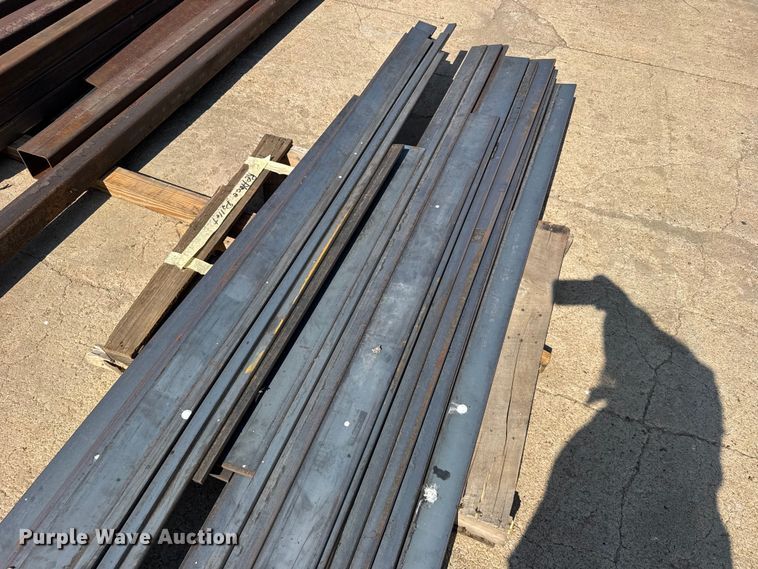 image for item DY3052 Metal flat bar