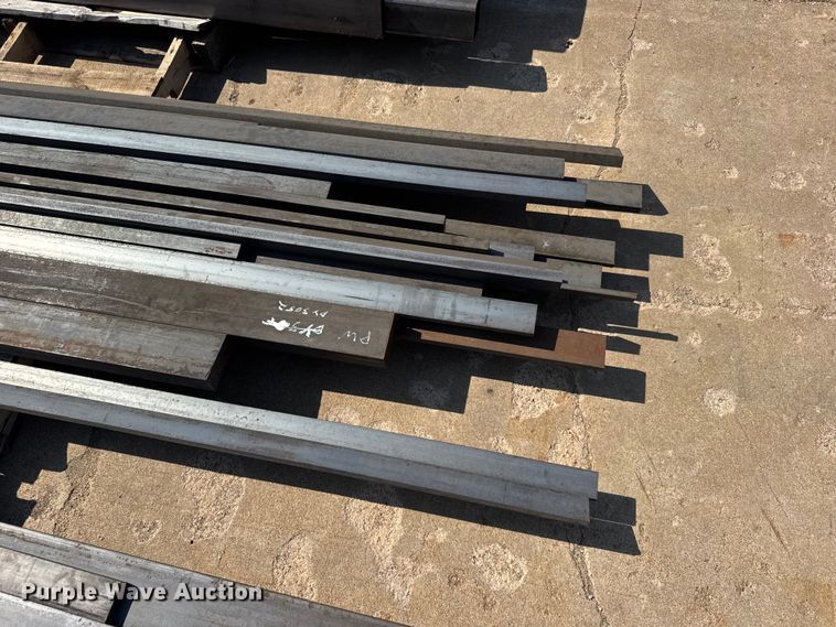 image for item DY3052 Metal flat bar