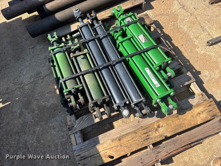 image for item DY3053 Hydraulic cylinders