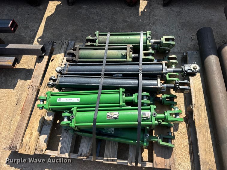 image for item DY3053 Hydraulic cylinders