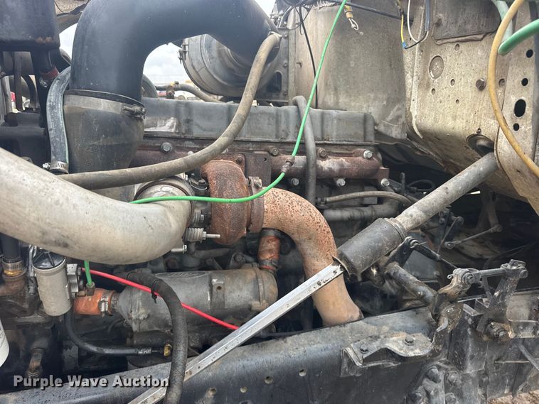 image for item DY3075 1989 Ford LT8000 grain truck