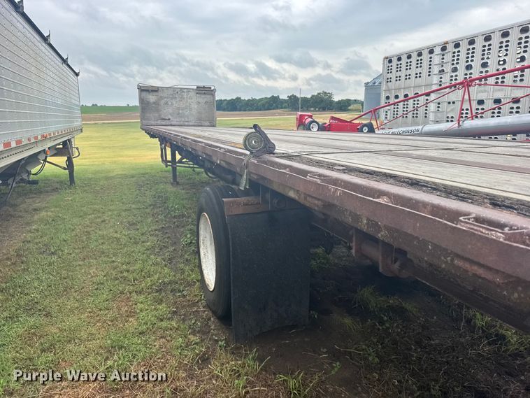 image for item DY3078 1988 Transcraft flatbed trailer