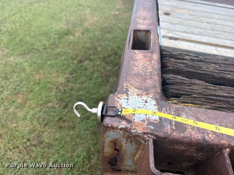 image for item DY3078 1988 Transcraft flatbed trailer