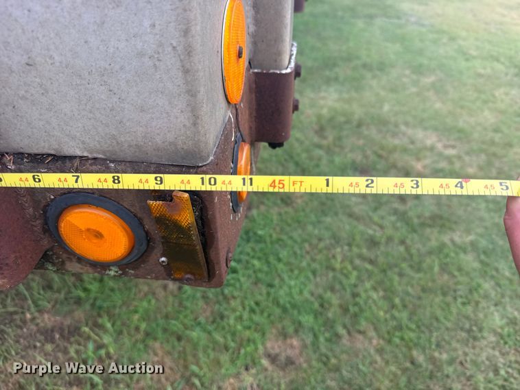 image for item DY3078 1988 Transcraft flatbed trailer