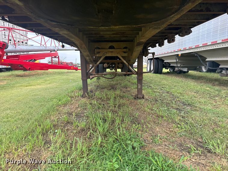 image for item DY3078 1988 Transcraft flatbed trailer