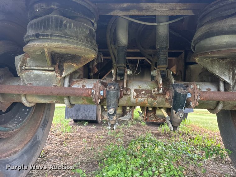 image for item DY3078 1988 Transcraft flatbed trailer