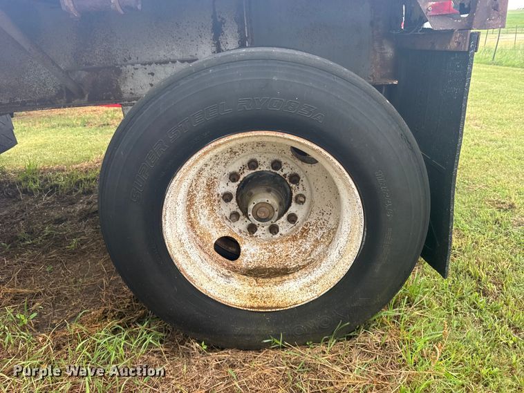 image for item DY3078 1988 Transcraft flatbed trailer