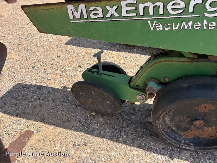 image for item EL2533 John Deere 1700 planter
