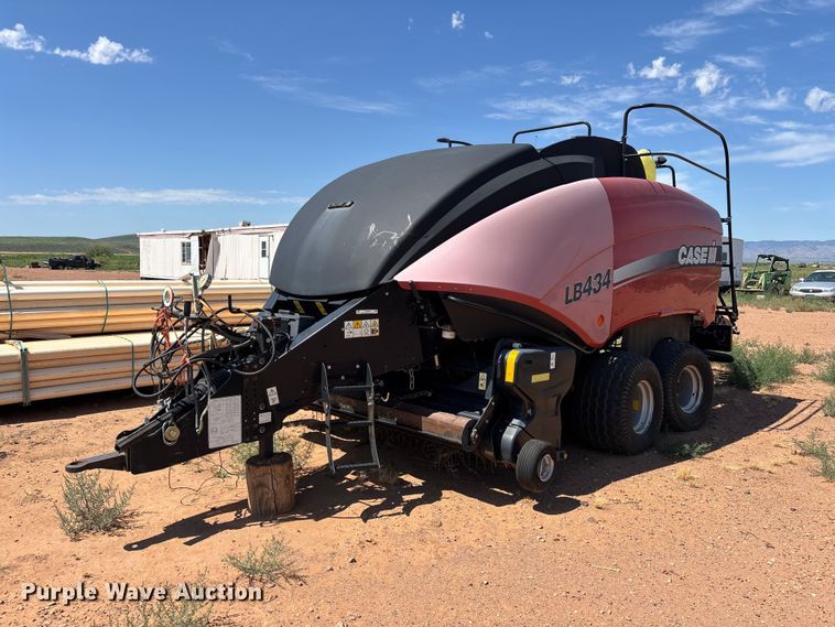 2014 Case ST6 large square baler