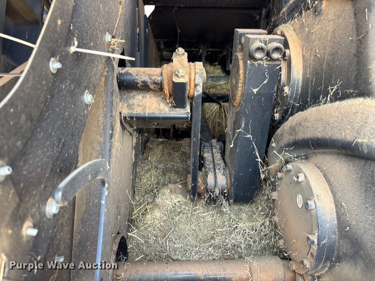 image for item EL2565 2014 Case ST6 large square baler