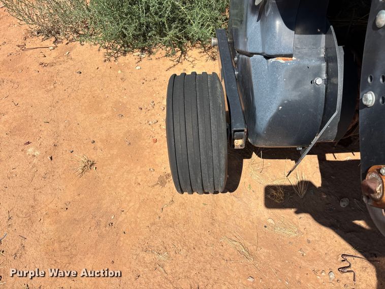 image for item EL2565 2014 Case ST6 large square baler