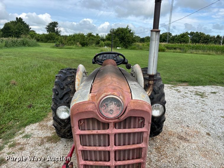 image for item EO4395 1958 Ford 901 tractor