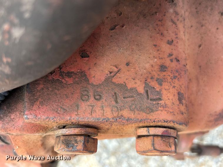 image for item EO4395 1958 Ford 901 tractor