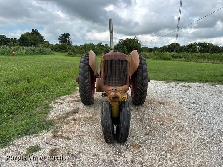 image for item EO4399 1948 Minneapolis-Moline ZTU tractor