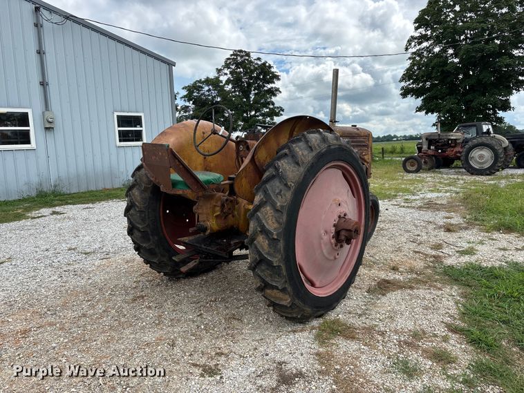 image for item EO4399 1948 Minneapolis-Moline ZTU tractor