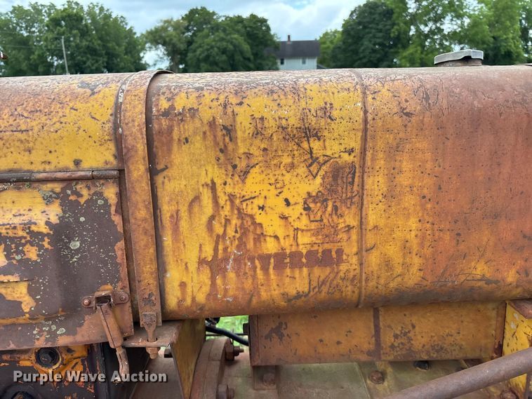 image for item EO4399 1948 Minneapolis-Moline ZTU tractor