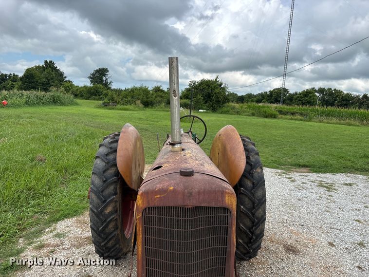 image for item EO4399 1948 Minneapolis-Moline ZTU tractor