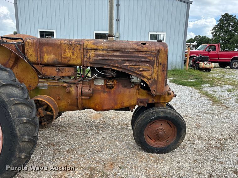image for item EO4399 1948 Minneapolis-Moline ZTU tractor