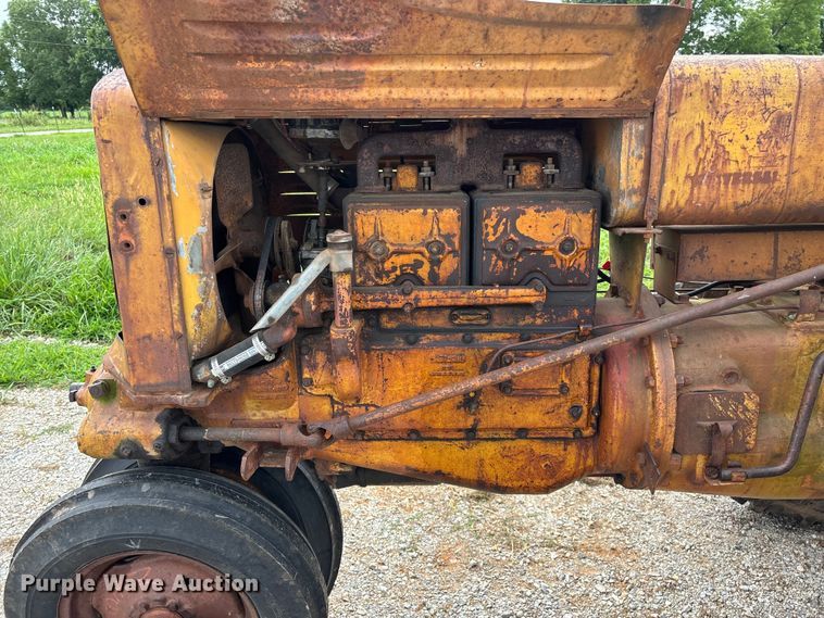 image for item EO4399 1948 Minneapolis-Moline ZTU tractor
