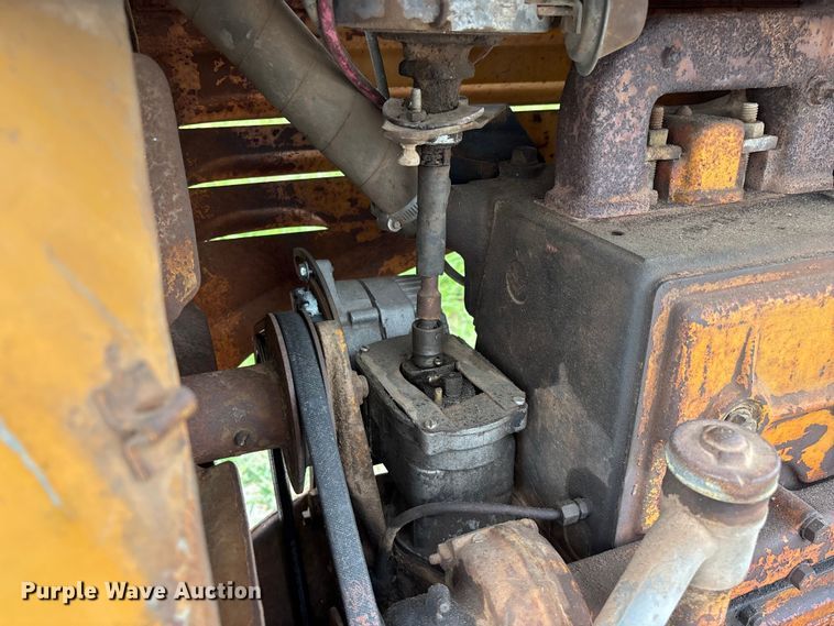 image for item EO4399 1948 Minneapolis-Moline ZTU tractor