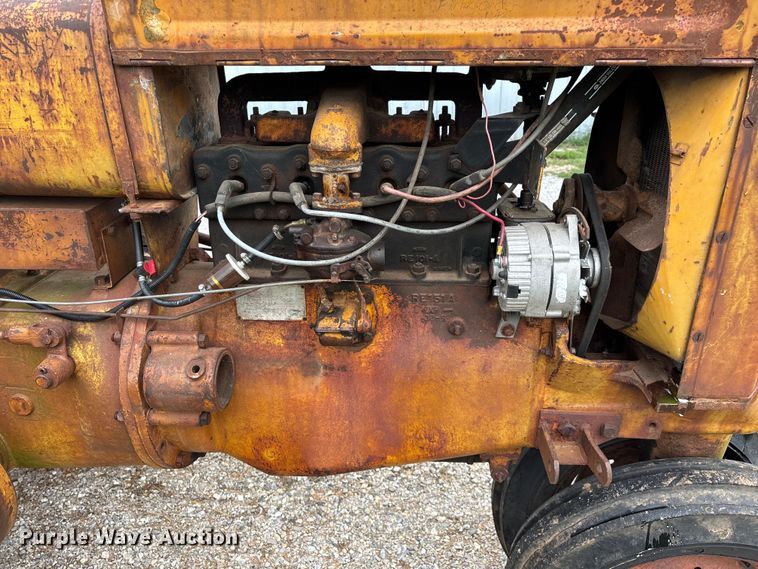 image for item EO4399 1948 Minneapolis-Moline ZTU tractor