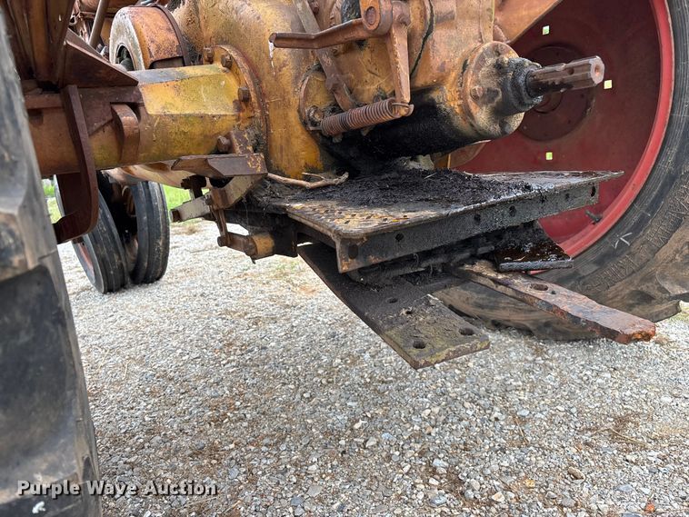 image for item EO4399 1948 Minneapolis-Moline ZTU tractor